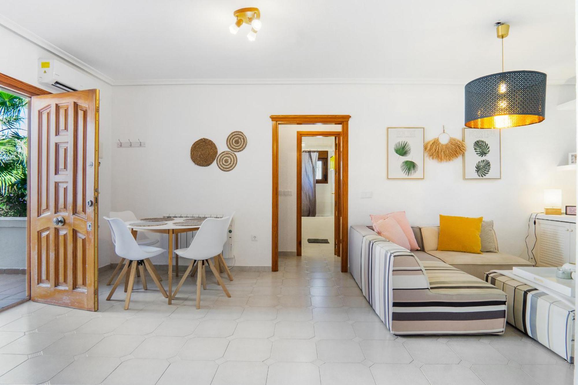 Refugio By The Sea Διαμέρισμα Οριουέλα Εξωτερικό φωτογραφία